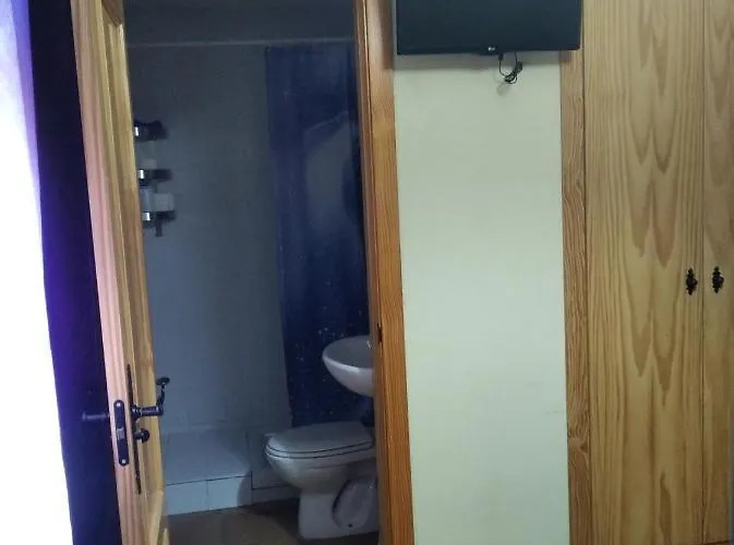 Vandrarhem Santa Barbara *